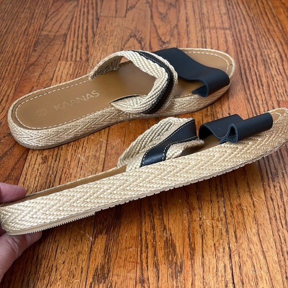 KAANAS Women's Malta Black Cream Double Strap Platform Slide Sandal Size 8 - Picture 5 of 7